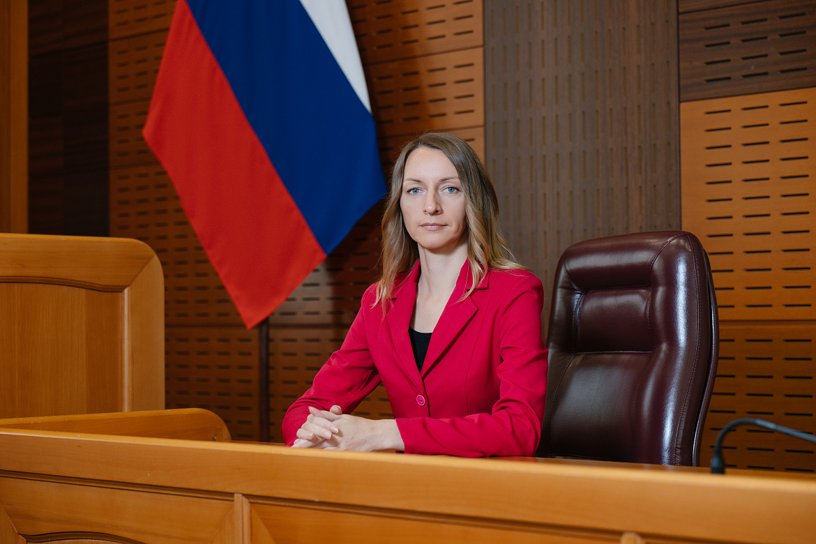 Екатерина Снежко избрана спикером амурского парламента