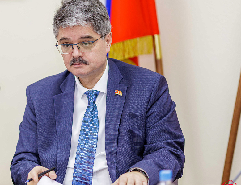 Анатолий Широков обозначил ключевые задачи на весеннюю парламентскую сессию Магаданской областной Думы