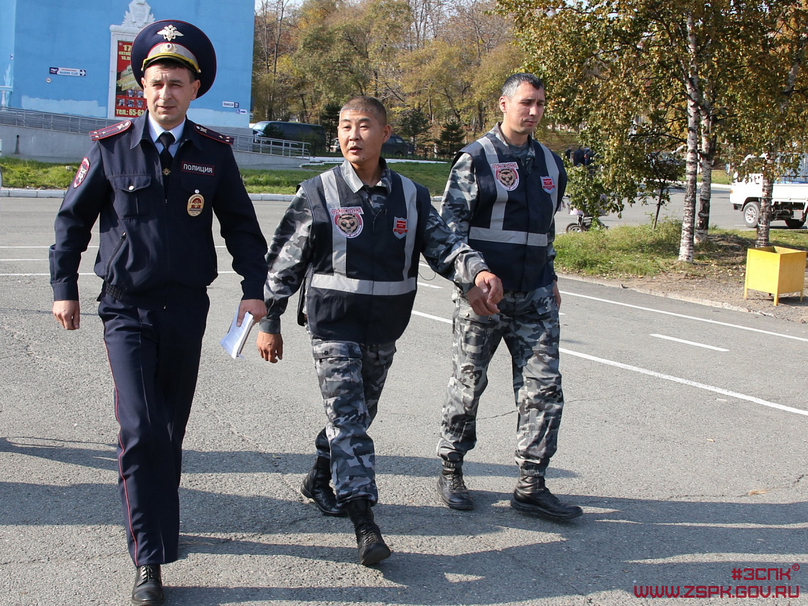 Денежное вознаграждение для народных дружинников установили в Приморье