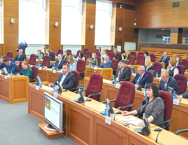 В Приамурье утвердили новые региональные награды