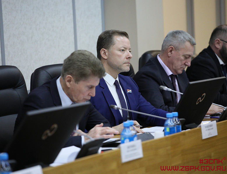 Антон Волошко: Меры поддержки медработников в Приморском крае продлеваются и расширяются