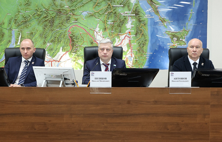 В Хабаровском крае Амурский, Комсомольский и Нанайский районы станут муниципальными округами