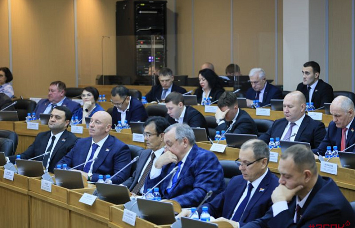 Краевой закон о трудовом воспитании и профориентации принят в Приморье