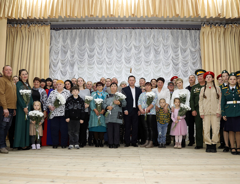 Медали «Отец солдата» вручены в Ленинском районе ЕАО